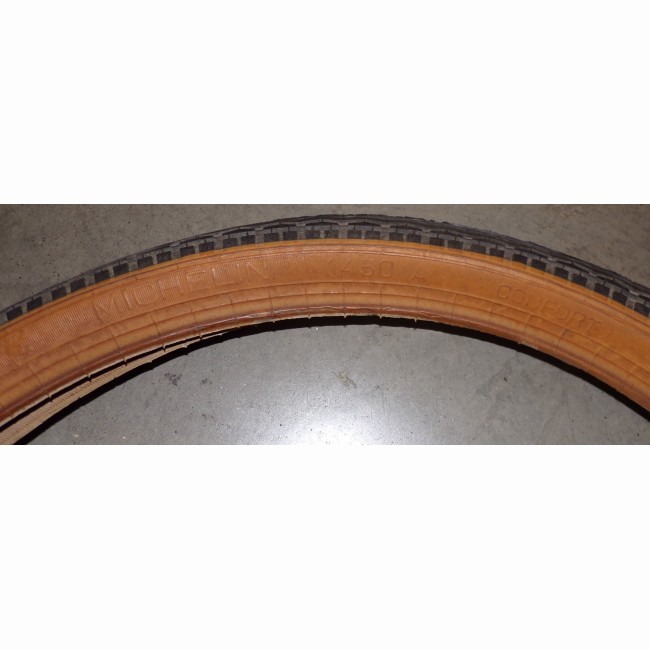 Pneu 450A confort (37-390) Michelin noir / brun